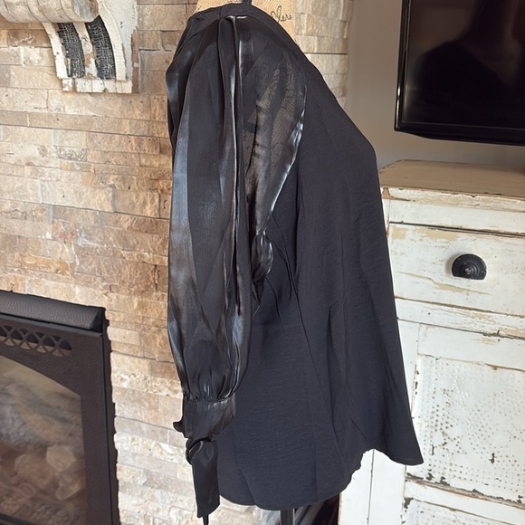 Easel black v-neck sheer shiny 3/4 sleeve mixed media rounded hem blouse shirt - Picture 7 of 16